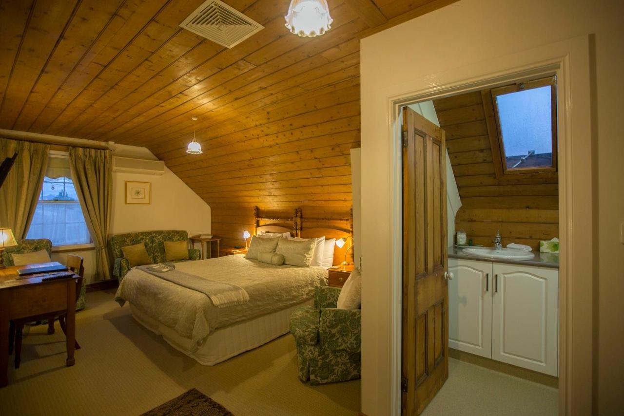The Racecourse Inn Longford 외부 사진