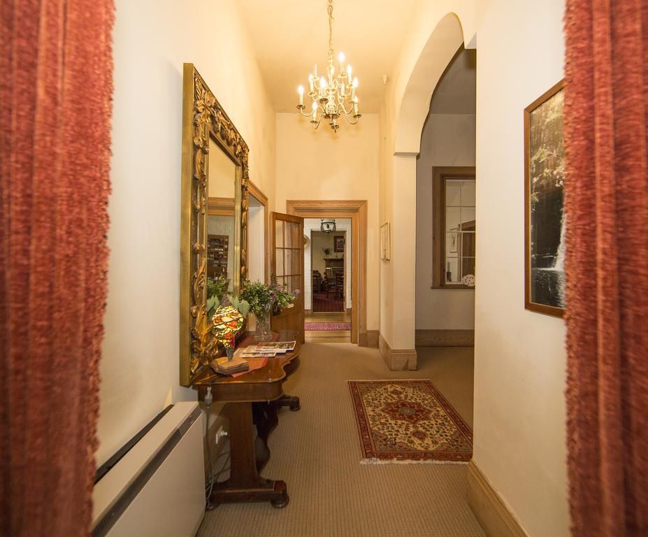 The Racecourse Inn Longford 외부 사진